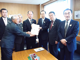 芦別市が署名提出